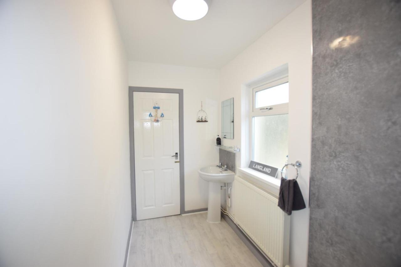 1 Bedroom Holiday Let In The Heart Of West Wales Carmarthen Eksteriør billede