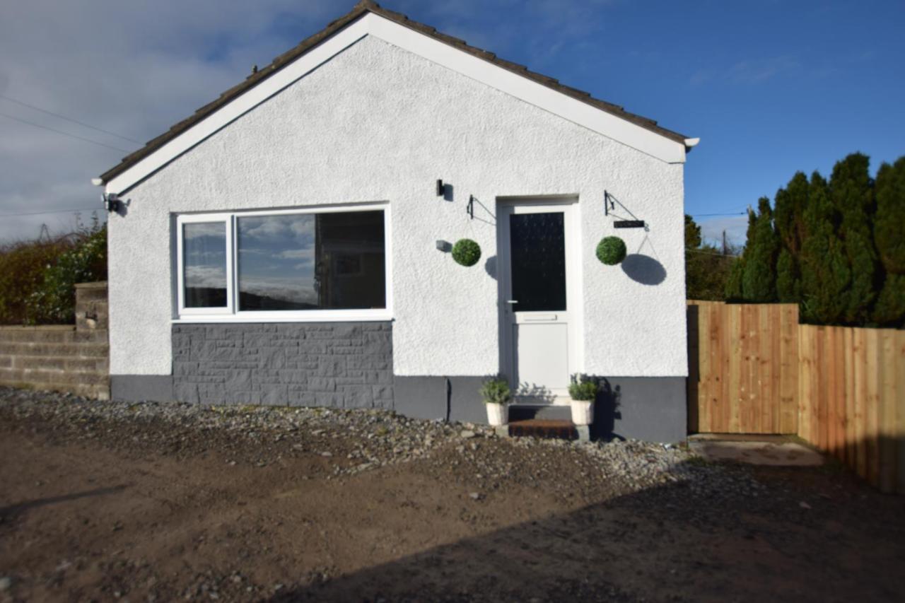 1 Bedroom Holiday Let In The Heart Of West Wales Carmarthen Eksteriør billede